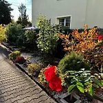 Flumen Stays I Cozy House With Free Parking