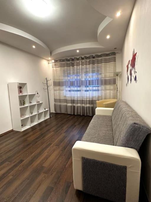Flumen I Cozy House With Free Parking Prague
