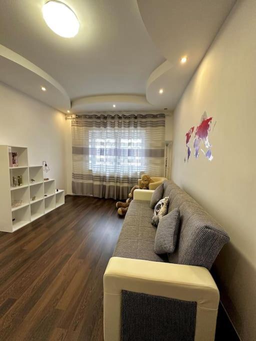Flumen I Cozy House With Free Parking *