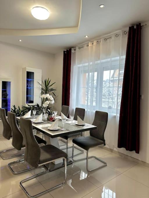 Flumen I Cozy House With Free Parking Holiday home *