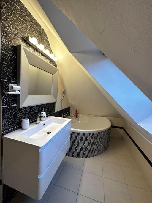 Flumen I Cozy House With Free Parking * Prague