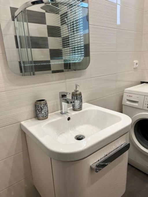 Flumen I Cozy House With Free Parking Holiday home *